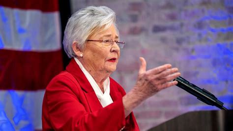 Alabama governor defends dismissal of cabinet member